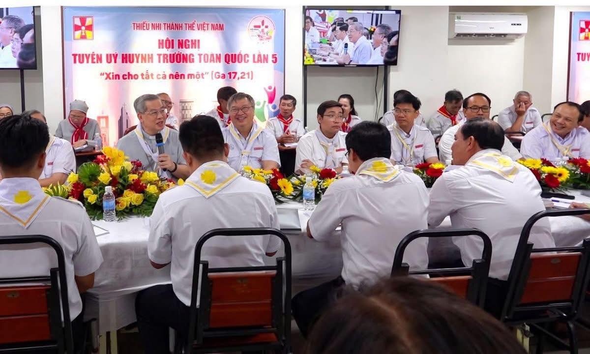 Đừng Vội Chê Trách Khi Chưa Hiểu Rõ Phong Trào Thiếu Nhi Thánh Thể!